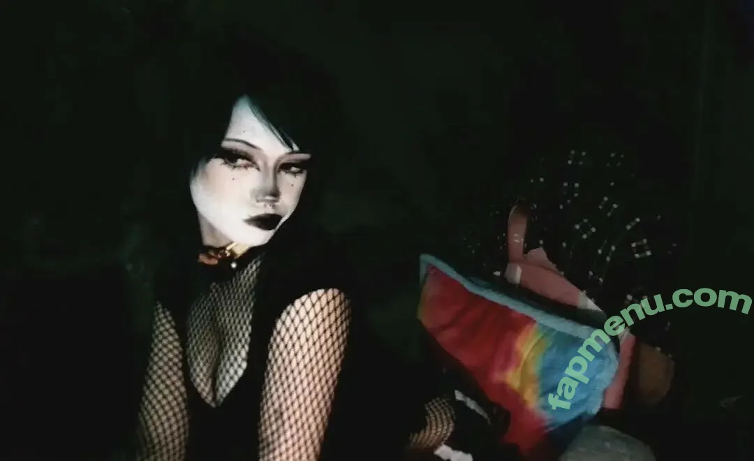 pipssqueakss nude photo #0926 (pipssqueakss)