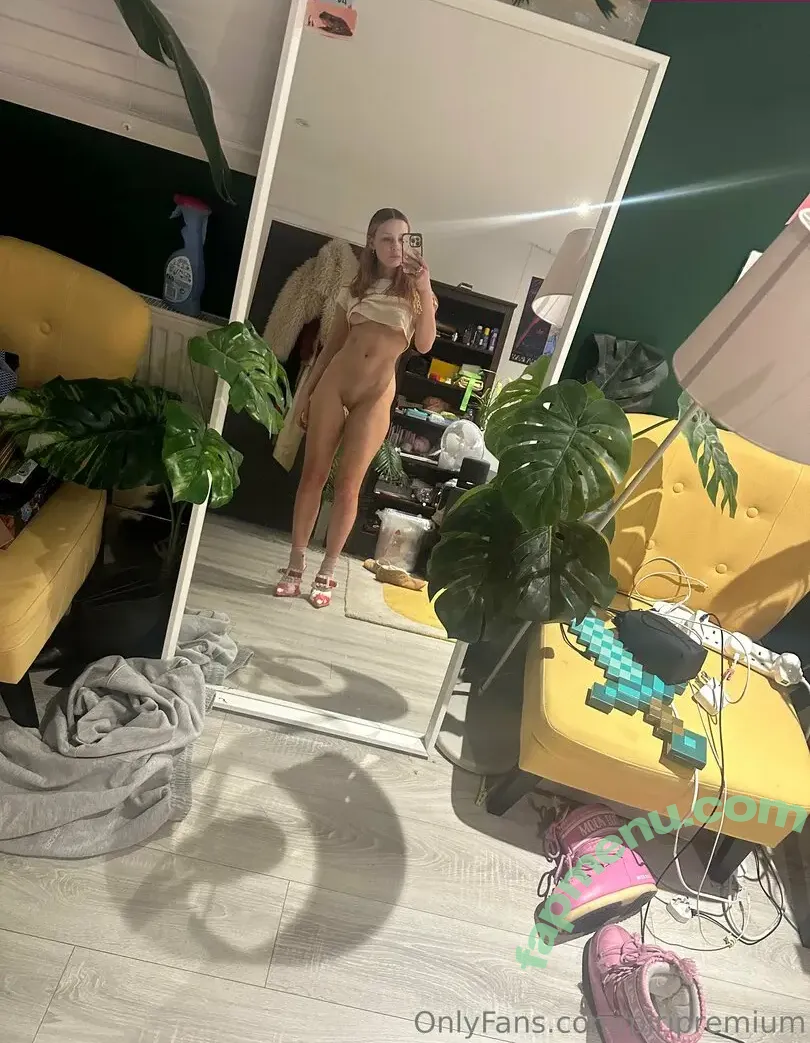 piripremium nude photo #0059 (piri.io_)