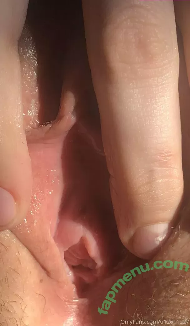 pissqu33n nude photo #0050 (pissqu33n)