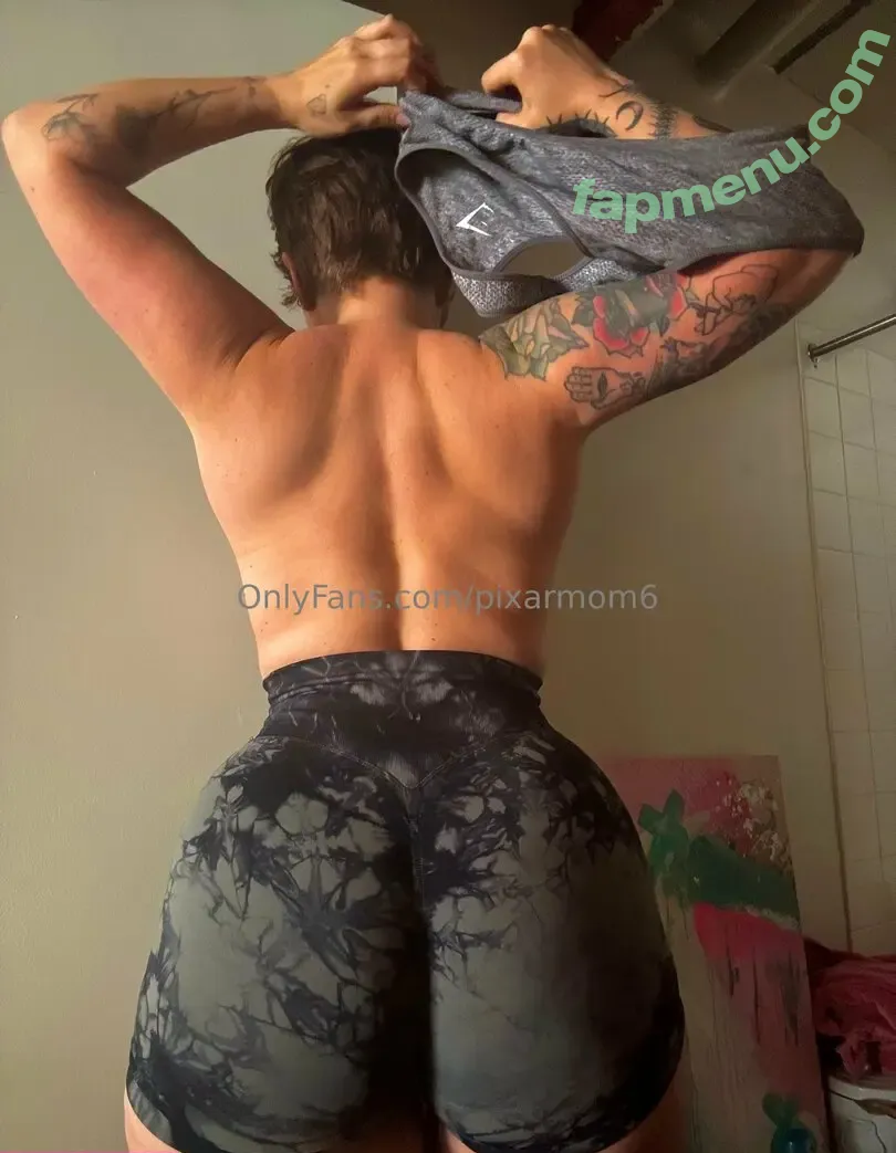 pixarmom6 nude photo #0004 (pixxarmom_)