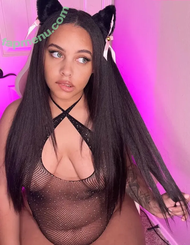 pixelbae nude photo #0002 (pixel_bae)