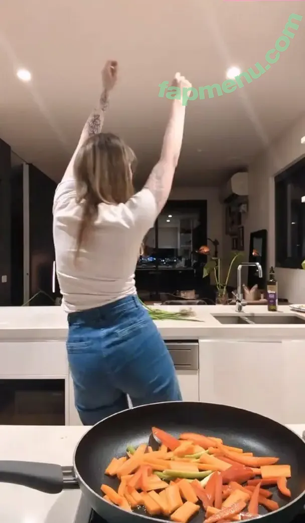 Pixelsmixel nude photo #0170 (Pixelsmixel)