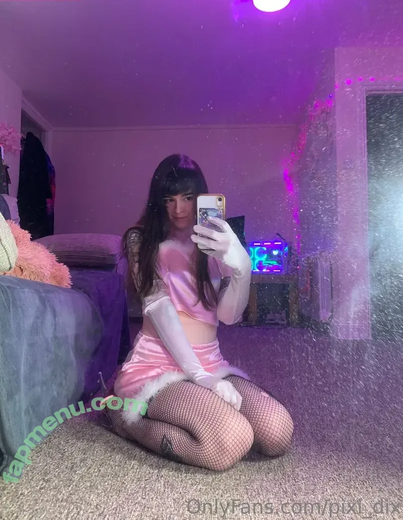 pixi_dix nude photo #0040 (lily_padding)