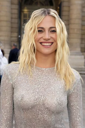 Pixie Lott / pixielott nude photo #0052