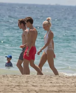 Pixie Lott / pixielott nude photo #0178