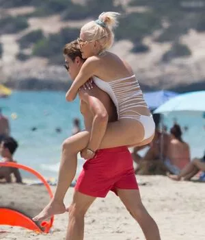 Pixie Lott / pixielott nude photo #0192