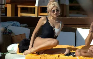 Pixie Lott / pixielott nude photo #0497