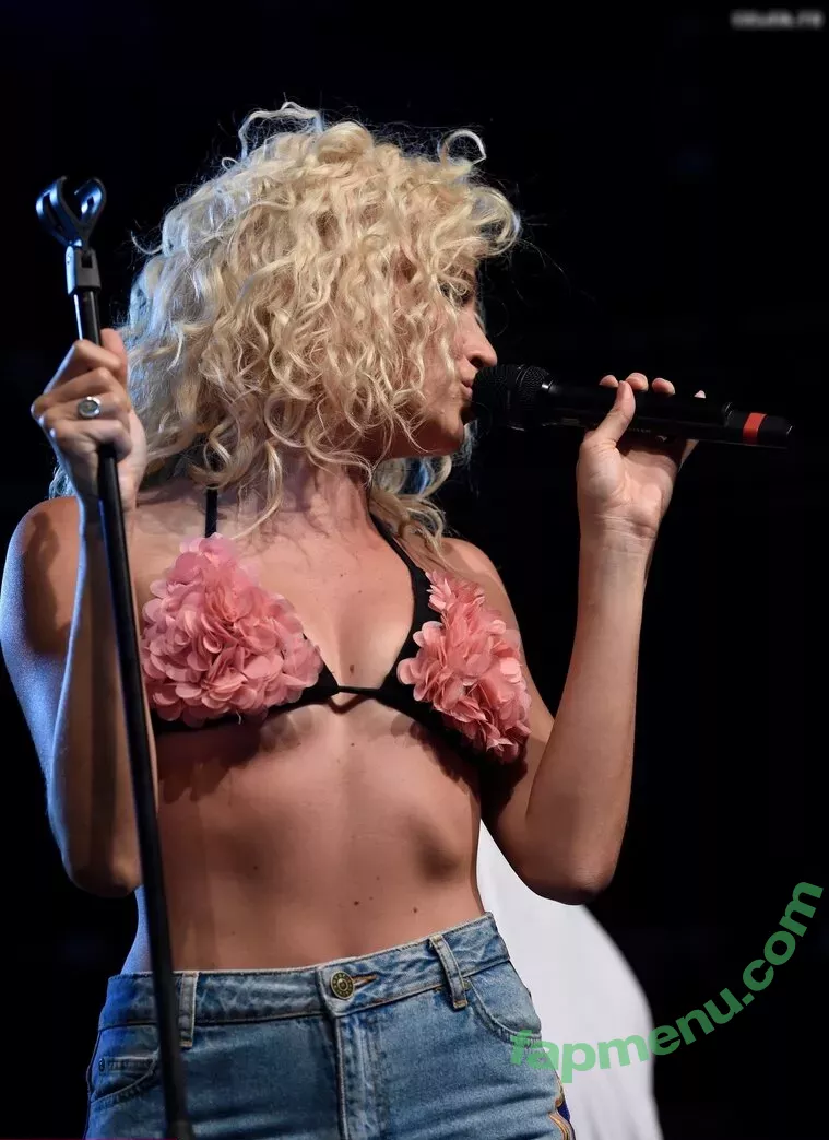 Pixie Lott nude photo #0164 (pixielott)