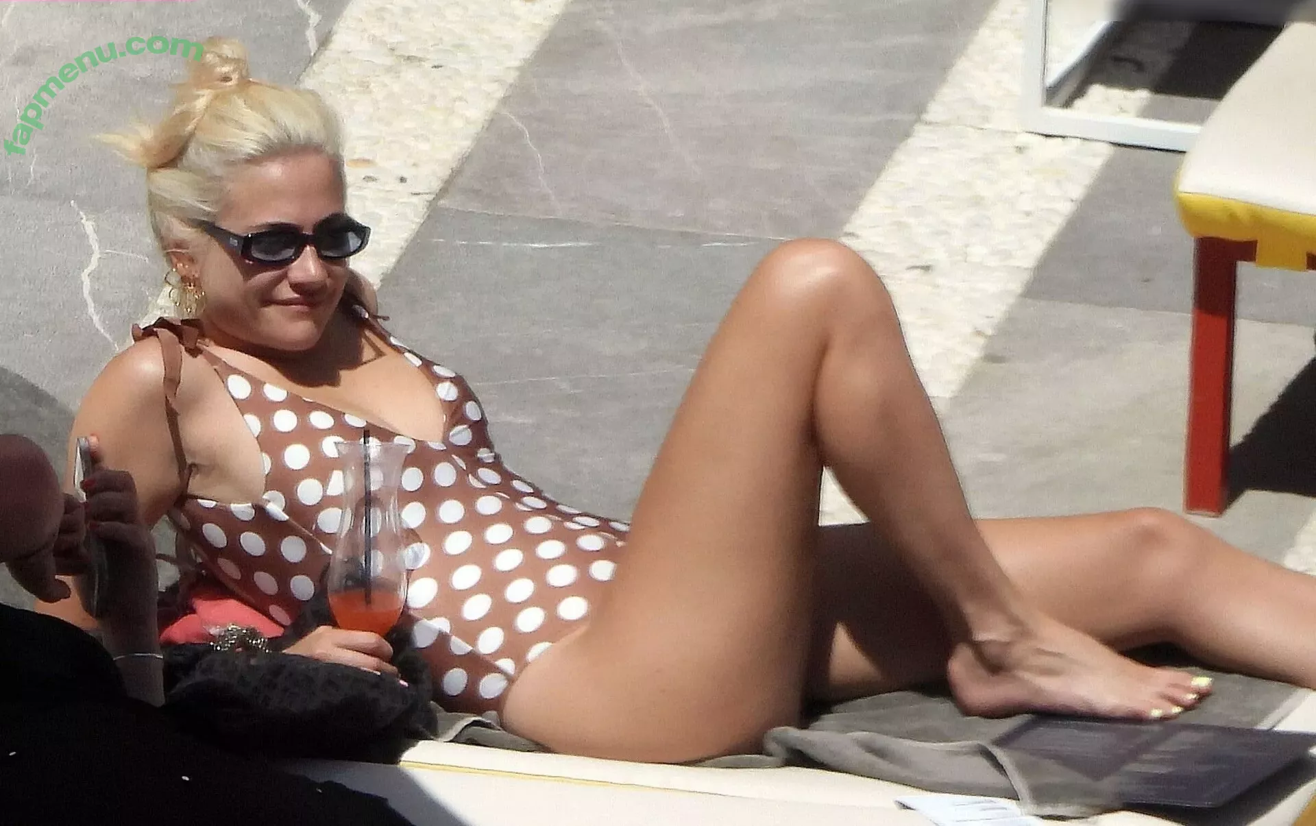 Pixie Lott nude photo #0212 (pixielott)