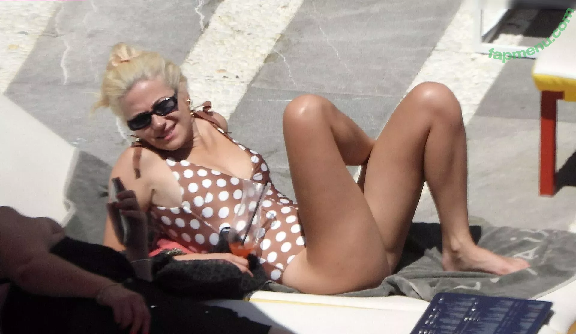 Pixie Lott nude photo #0214 (pixielott)