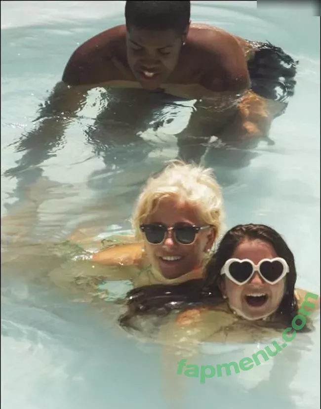 Pixie Lott nude photo #0233 (pixielott)