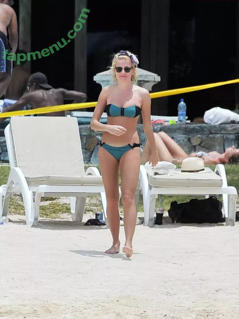 Pixie Lott nude photo #0251 (pixielott)