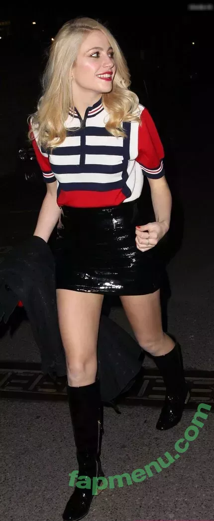 Pixie Lott nude photo #0280 (pixielott)