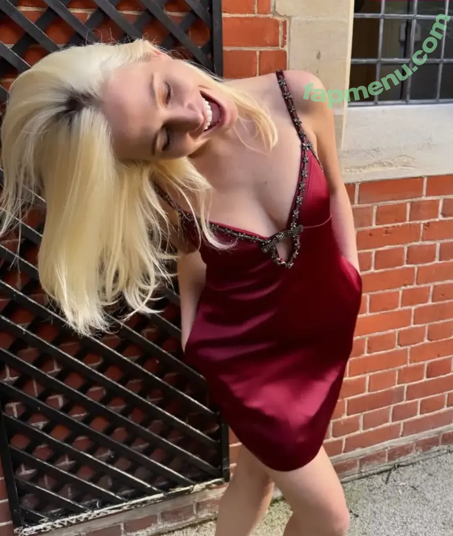 Pixie Lott nude photo #0546 (pixielott)