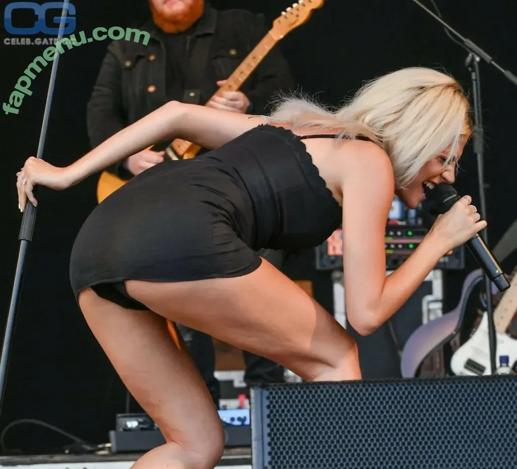 Pixie Lott nude photo #0087 (pixielott)