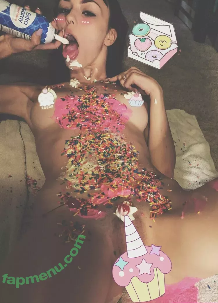 PixieBlitzie nude photo #0004 (Jammin.710)