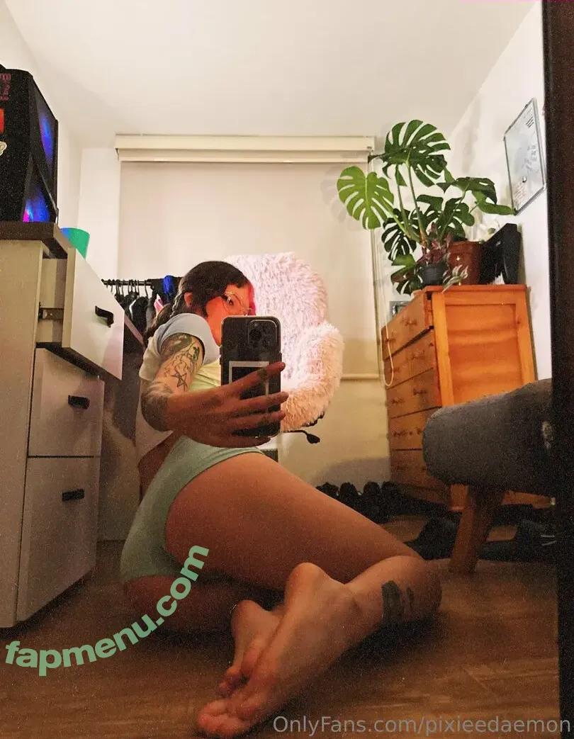 pixieedaemon nude photo #0005 (pixieedaemon)