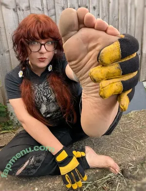pixiefeetnixx / pixie.nixx nude photo #0049