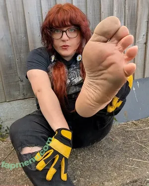 pixiefeetnixx / pixie.nixx nude photo #0050