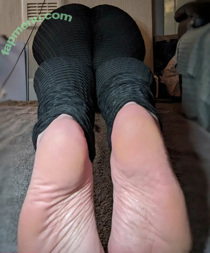 pixiefeetnixx nude photo #0014 (pixie.nixx)