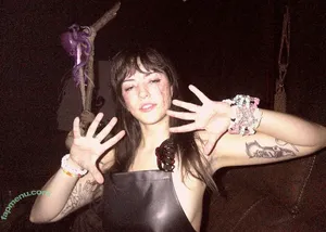 Pixiexsnow / Lapzersus / lassienot2 / luckyolliee nude photo #0130