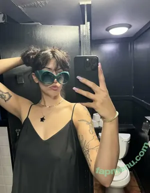 Pixiexsnow / Lapzersus / lassienot2 / luckyolliee nude photo #0140