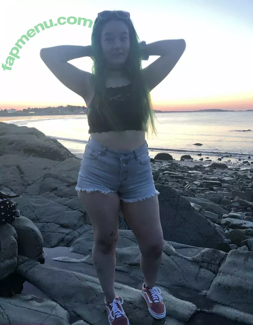 pixxxiebelle nude photo #0011 (thepixiebelles)