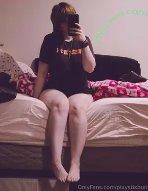 pixystixbun / pixystix.bun nude photo #0011