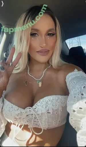 Pizzaqueen93 / Kay Brittany nude photo #0009