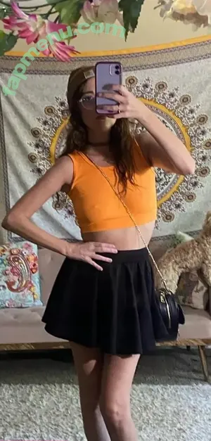 Planet Katie / Chase the Hottie content / katiesigmondd / katieslittleplanet nude photo #0002