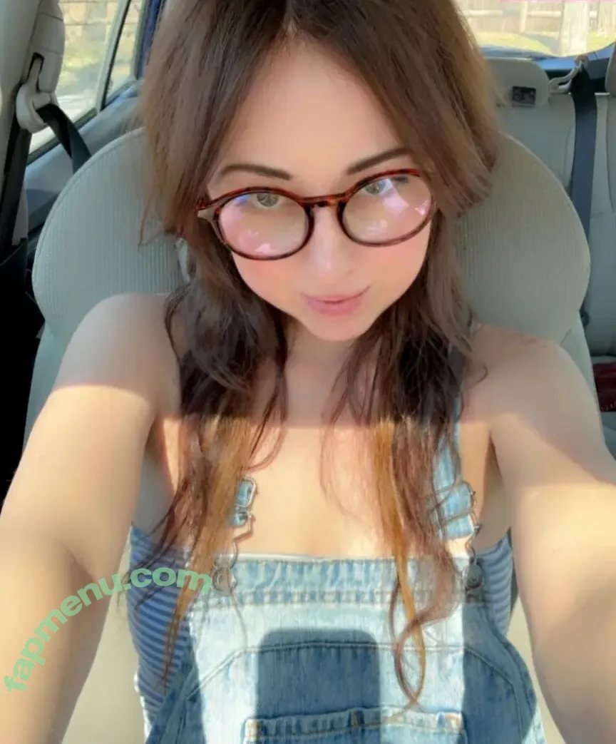 Planet Katie nude photo #0006 (Chase the Hottie content / katiesigmondd / katieslittleplanet)