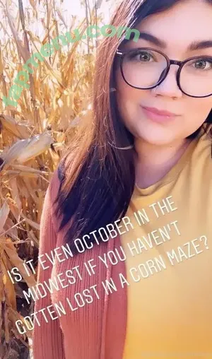 plantvvitchvip / ivy nude photo #0023