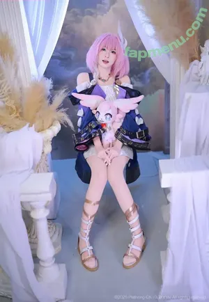 Plathong / sugar.hill_1 / ปลาทอง nude photo #0069