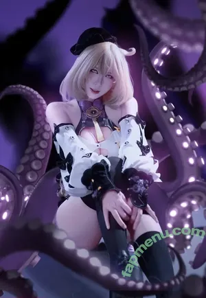 Plathong / sugar.hill_1 / ปลาทอง nude photo #0079