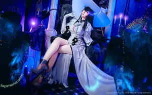 Plathong / sugar.hill_1 / ปลาทอง nude photo #0083