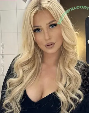 playisabel / DeutscheIsabel / chloerushofficial / deutsche_isabel nude photo #0120