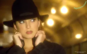 Playmate Shannon Stewart / _shannon_stewart nude photo #0844