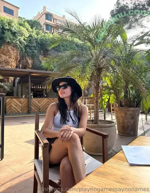 playnofuckinggames / maryjanestillhere / xx.kittenflowers.xx nude photo #0045