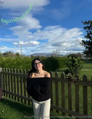 playnofuckinggames / maryjanestillhere / xx.kittenflowers.xx nude photo #0060