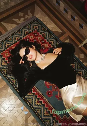 playnofuckinggames / maryjanestillhere / xx.kittenflowers.xx nude photo #0078