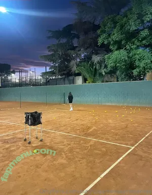 playnofuckinggames / maryjanestillhere / xx.kittenflowers.xx nude photo #0090