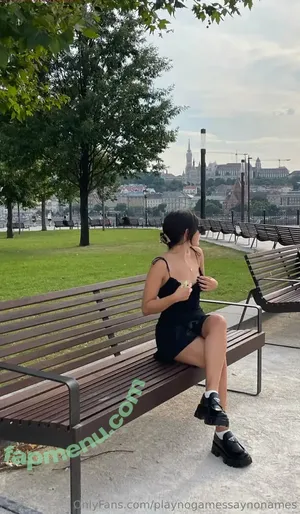 playnofuckinggames / maryjanestillhere / xx.kittenflowers.xx nude photo #0122