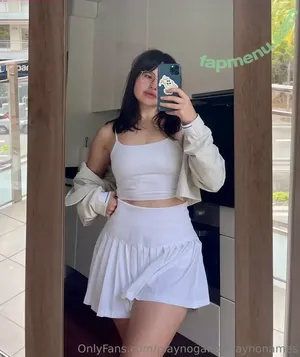 playnofuckinggames / maryjanestillhere / xx.kittenflowers.xx nude photo #0127