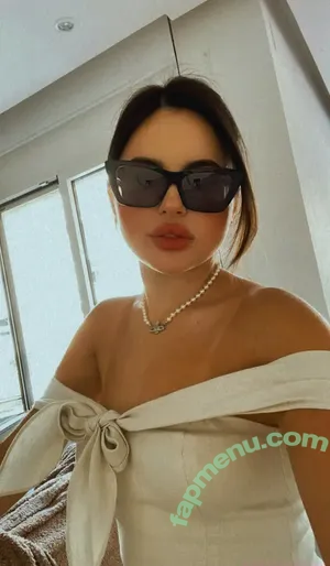 playnofuckinggames / maryjanestillhere / xx.kittenflowers.xx nude photo #0162