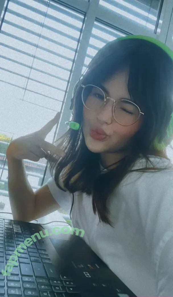 playnofuckinggames nude photo #0121 (maryjanestillhere / xx.kittenflowers.xx)