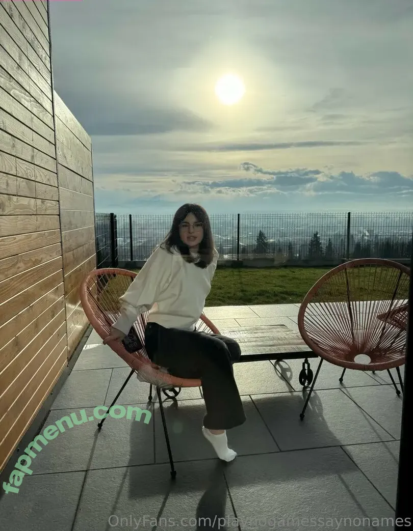 playnofuckinggames nude photo #0194 (maryjanestillhere / xx.kittenflowers.xx)