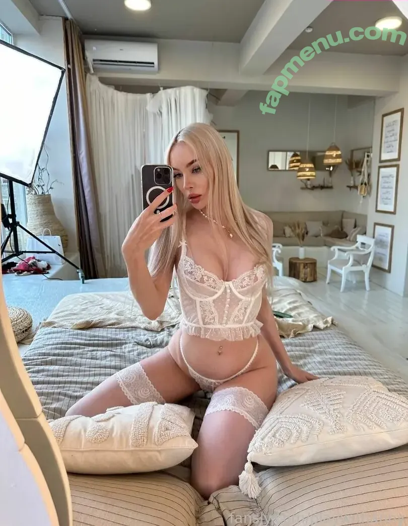 PlaywithAnny nude photo #0079 (iamplaywithanny)