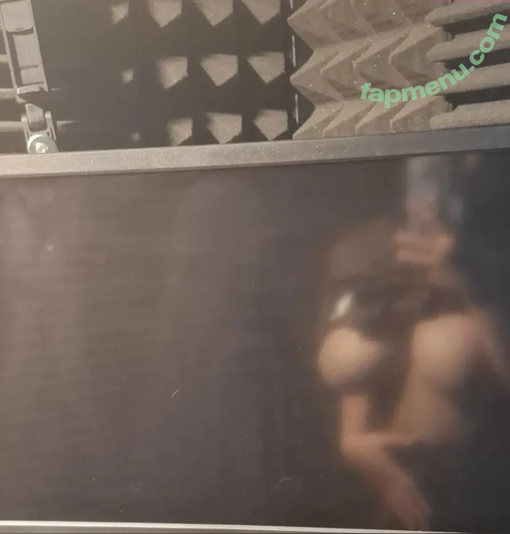 PleasedByViolet nude photo #0051 (PleasedByViolet)