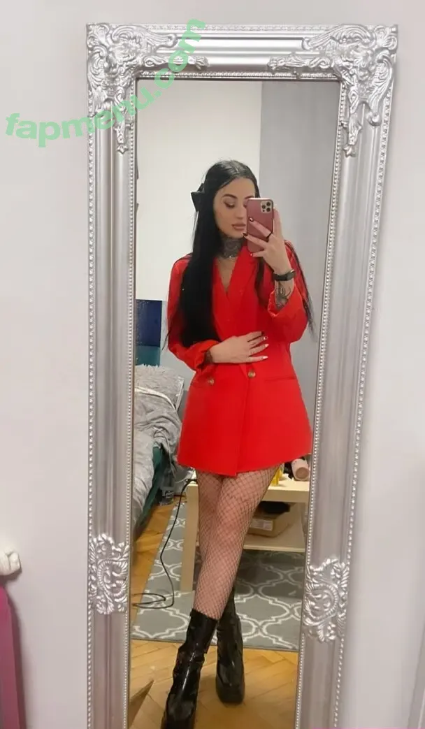 Plniksa nude photo #0004 (Plniksa)