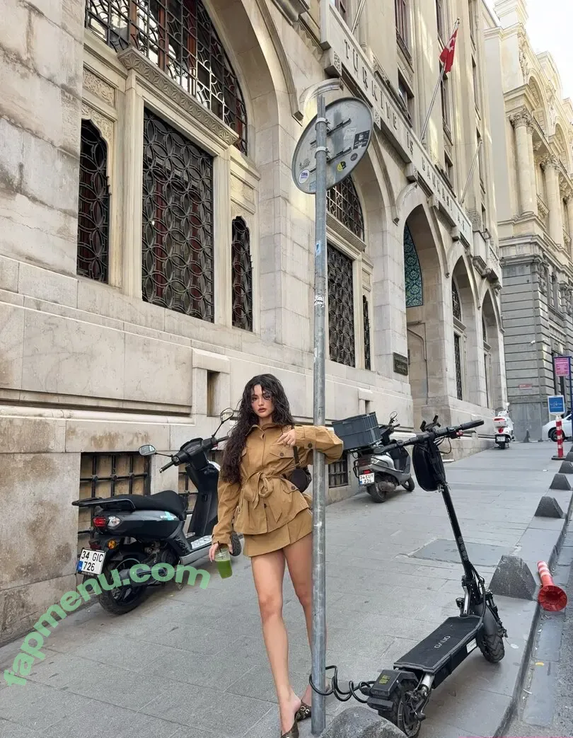 Pınar Akın nude photo #0015 (Pınar Akın)